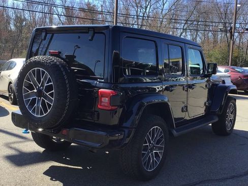 Used 2024 Jeep Wrangler High Altitude image 3