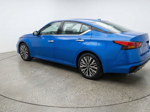 Used 2025 Nissan Altima 2.5 SV image 6