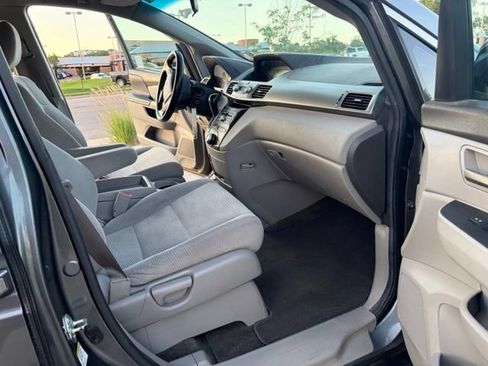Used 2011 Honda Odyssey EX image 19