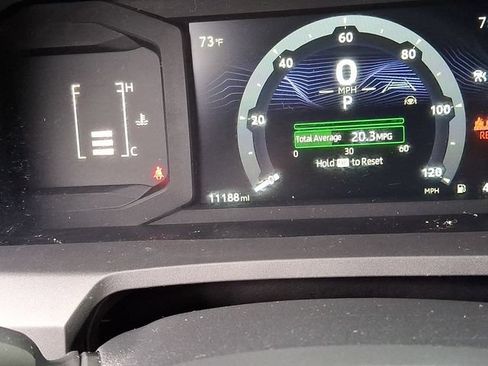 Used 2025 Toyota Tacoma SR5 AWD/4WD image 19