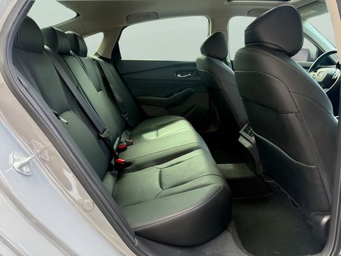 Used 2024 Honda Accord Touring image 13