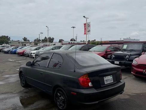 Used 2004 Hyundai Accent Hatchback FWD image 4