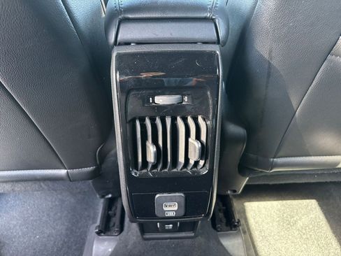 Used 2025 Jeep Compass Trailhawk AWD/4WD image 22