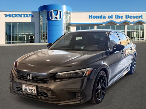 Used 2023 Honda Civic Sport image 3