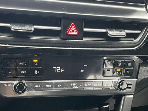 Used 2024 Kia Seltos S AWD/4WD image 27