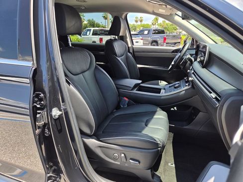 Used 2024 Hyundai Palisade SEL FWD image 18