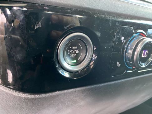 Used 2023 GMC Sierra 1500 Elevation RWD image 17
