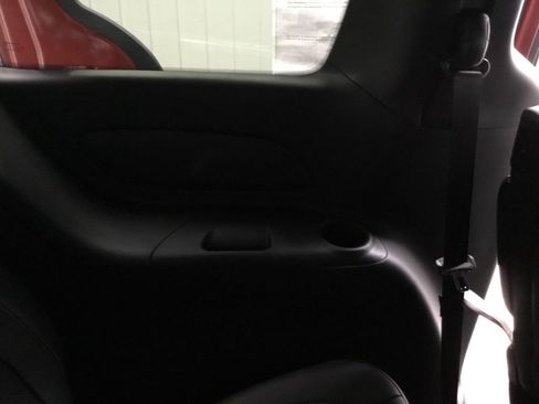 New 2026 Chrysler Pacifica Select image 35