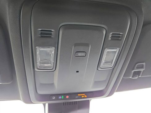 Used 2024 GMC Yukon SLE AWD/4WD image 21