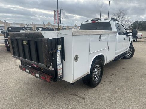 Used 2022 Ford F250 XL w/ STX Appearance Package image 10