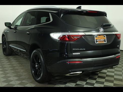 Used 2023 Buick Enclave Essence w/ Sport Touring Edition FWD image 21