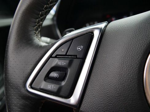 Used 2018 Chevrolet Camaro SS image 20