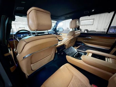 Used 2022 Jeep Grand Wagoneer Series III image 9