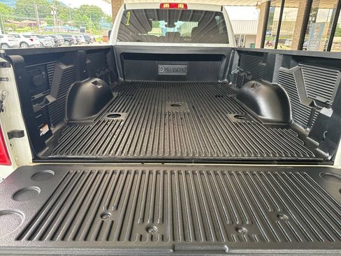 Used 2024 RAM 3500 Big Horn AWD/4WD image 28