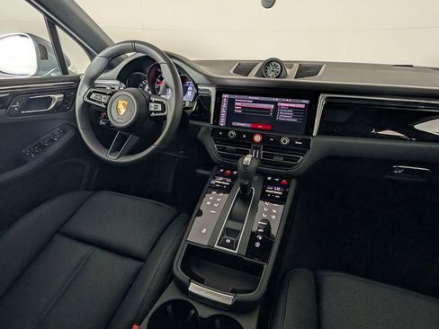 New 2026 Porsche Macan AWD/4WD image 21