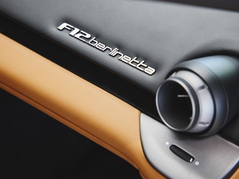 Used 2014 Ferrari F12 Berlinetta RWD image 43