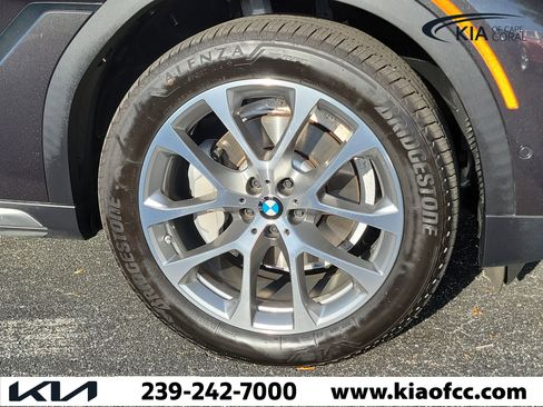 Used 2021 BMW X6 xDrive40i w/ Premium Package AWD/4WD image 5