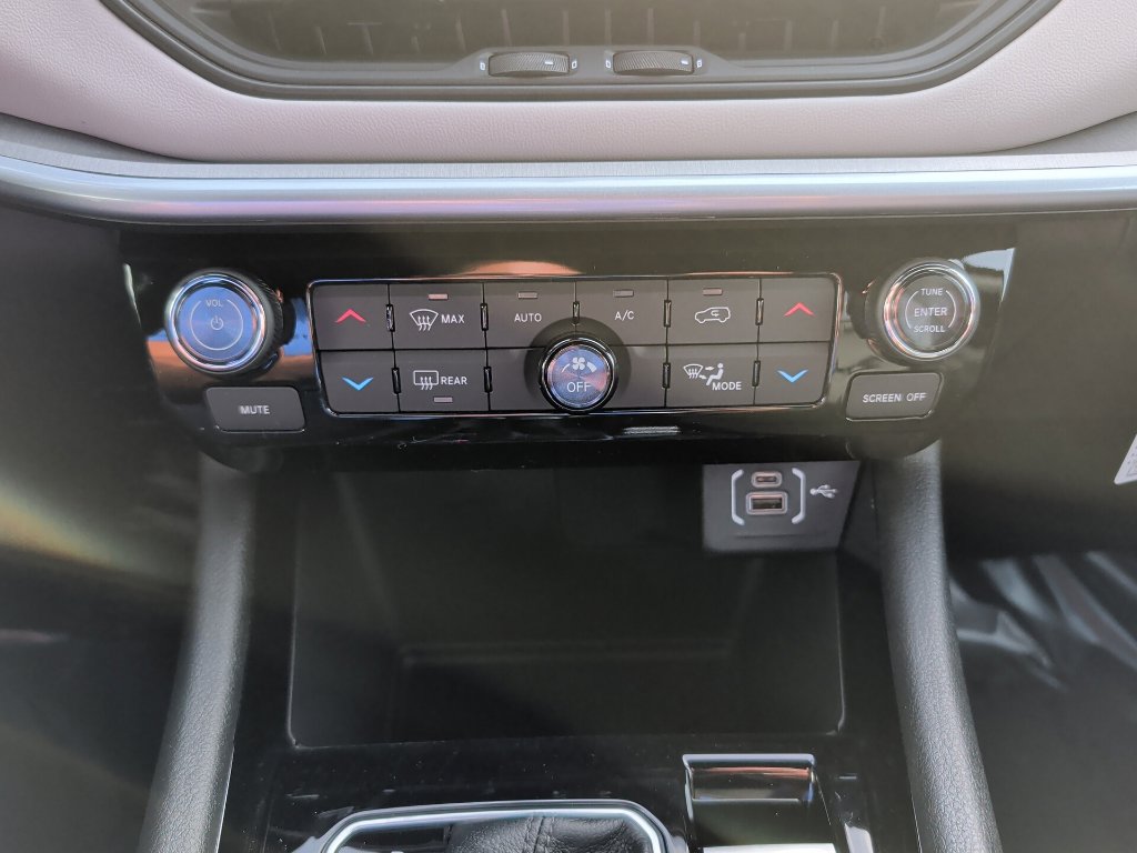 New 2026 Jeep Compass Limited AWD/4WD image 32