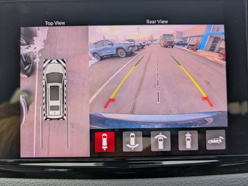 Used 2023 Chrysler Pacifica Limited w/ S Appearance Package image 26