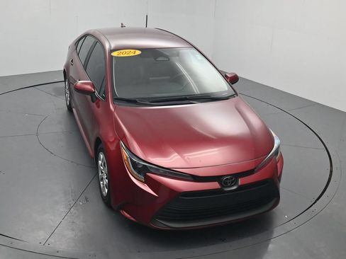 Used 2024 Toyota Corolla LE FWD image 46