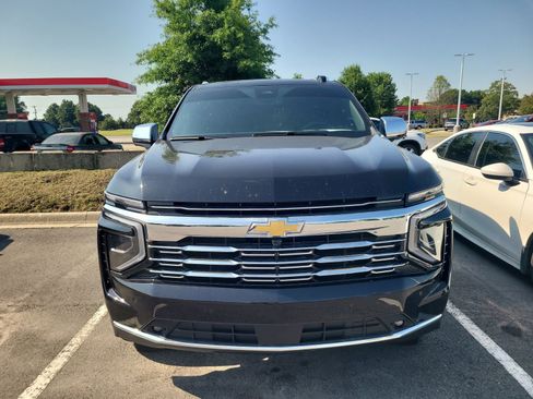 Used 2026 Chevrolet Tahoe Premier w/ Sun And Tow Package AWD/4WD image 2