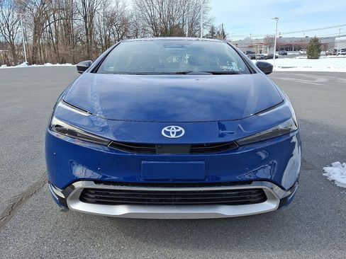 New 2026 Toyota Prius Plug-In Hybrid image 2