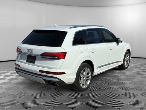 Used 2025 Audi Q7 3.0T Premium Plus AWD/4WD image 5