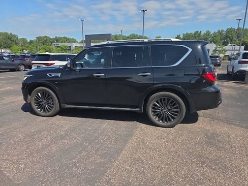Used 2023 INFINITI QX80 Sensory w/ Cargo Package AWD/4WD image 9