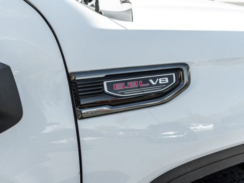 Used 2021 GMC Sierra 1500 AT4 AWD/4WD image 4