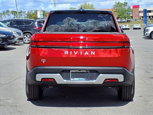Used 2024 Rivian R1T Adventure image 6