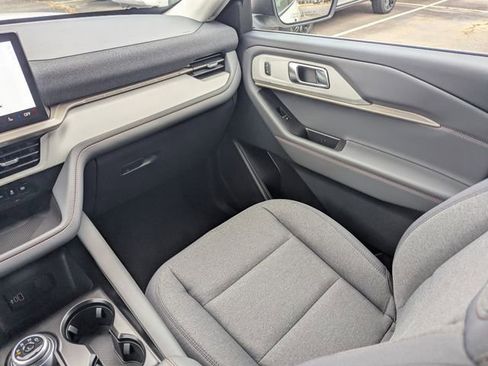 New 2026 Ford Explorer Active image 18