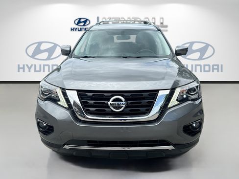 Used 2020 Nissan Pathfinder Platinum FWD image 2