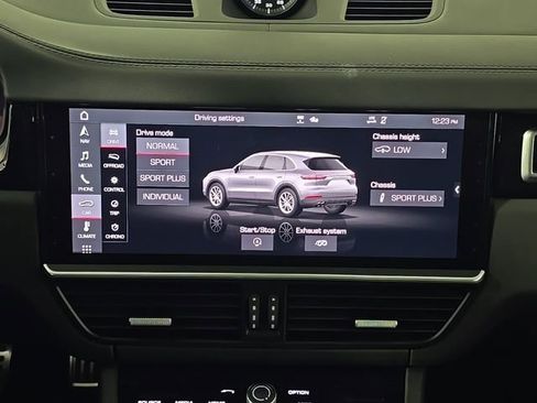 Certified 2021 Porsche Cayenne GTS AWD/4WD image 21