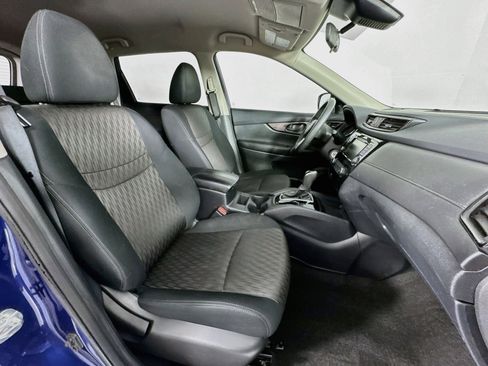 Used 2019 Nissan Rogue S FWD image 25