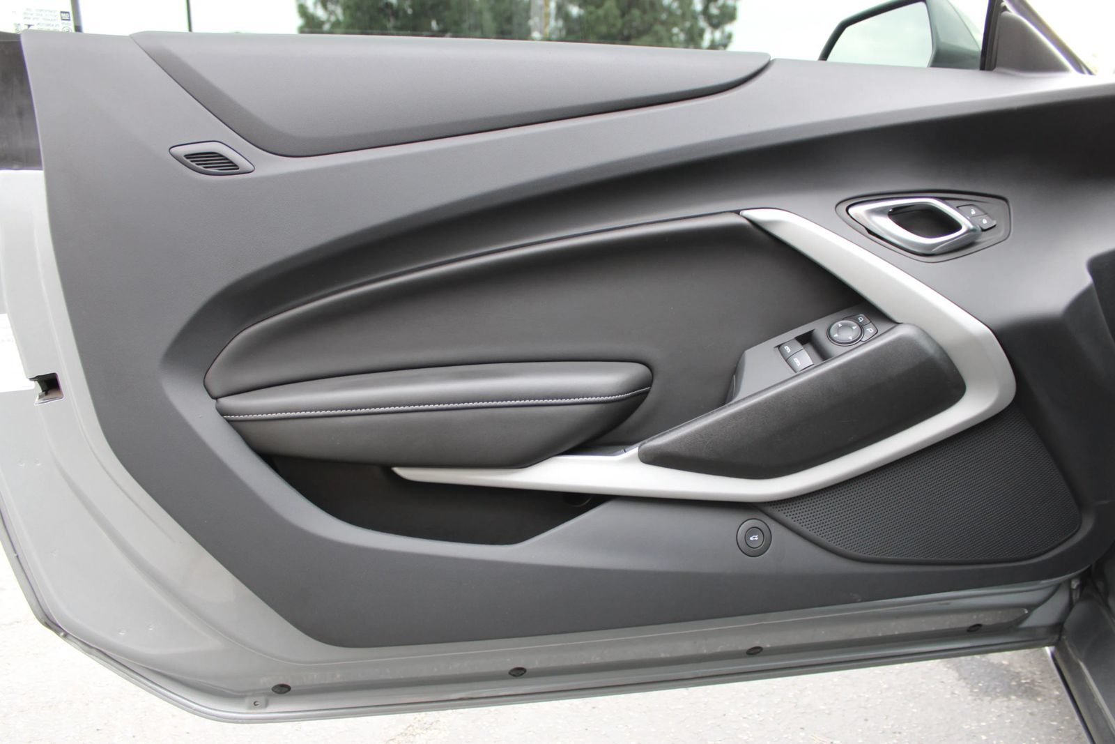 Used 2023 Chevrolet Camaro LT RWD image 11