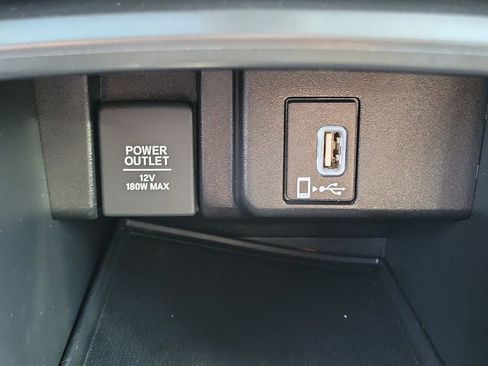 Used 2019 Honda Accord Sport image 10