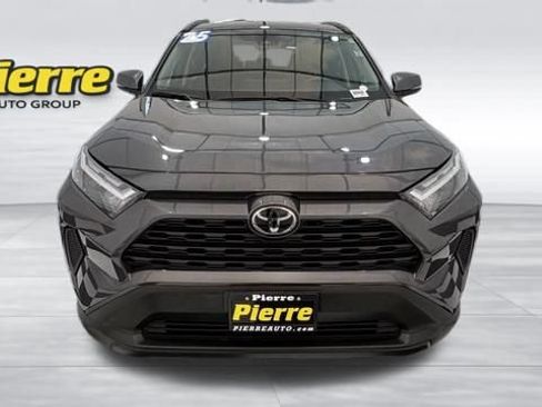 Used 2025 Toyota RAV4 XLE FWD image 9