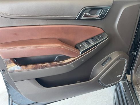 Used 2019 Chevrolet Tahoe Premier RWD image 9