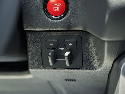 New 2026 Toyota Tundra Limited AWD/4WD image 28