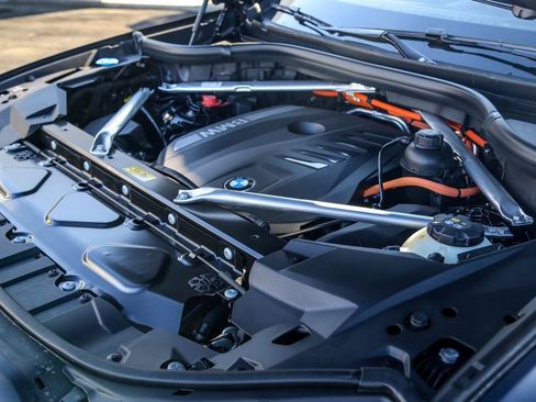 New 2026 BMW X5 xDrive50e w/ Executive Package image 24