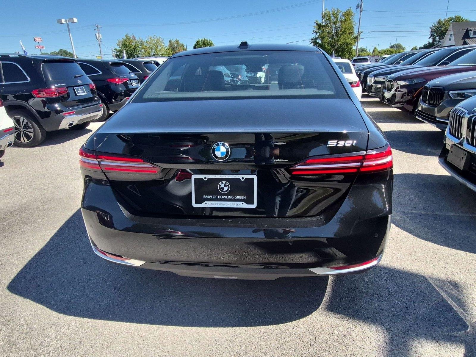 Used 2026 BMW 530i RWD image 4