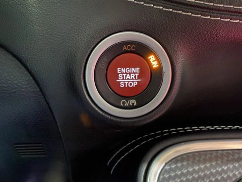 Used 2021 Dodge Challenger SRT Hellcat image 15