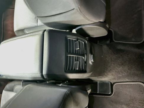 Used 2017 Ford Escape SE AWD/4WD image 26