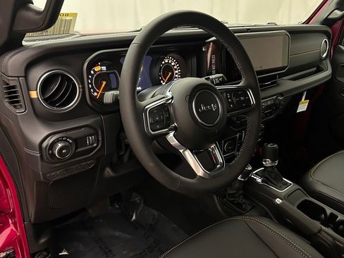 New 2026 Jeep Wrangler Unlimited Sahara w/ Whitecap Package AWD/4WD image 11