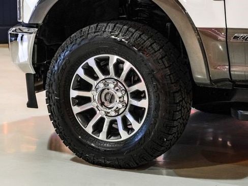 Used 2022 Ford F250 Lariat w/ Lariat Value Package image 48