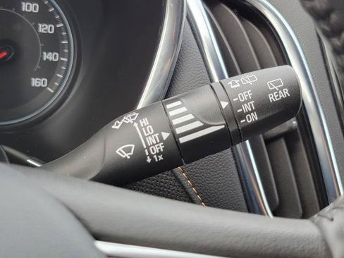 Used 2022 Chevrolet Equinox Premier AWD/4WD image 19