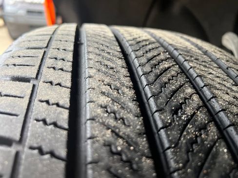 Used 2024 Chevrolet Tahoe LT image 25