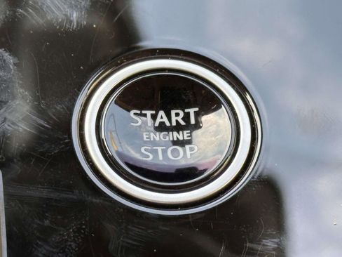 Used 2023 Land Rover Range Rover Sport SE AWD/4WD image 32