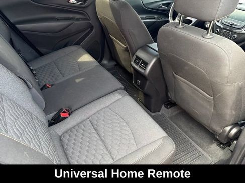 Used 2018 Chevrolet Equinox LT FWD image 9