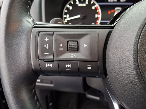 Certified 2023 Nissan Rogue SV w/ SV Premium B Package image 21